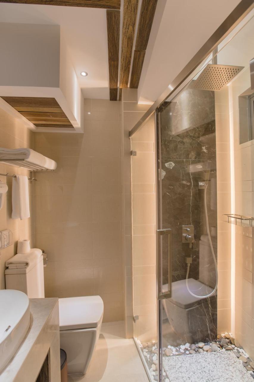 Hotel Samann Grand