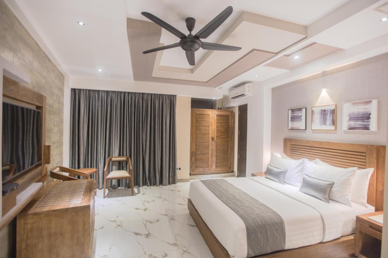 Hotel Samann Grand Male